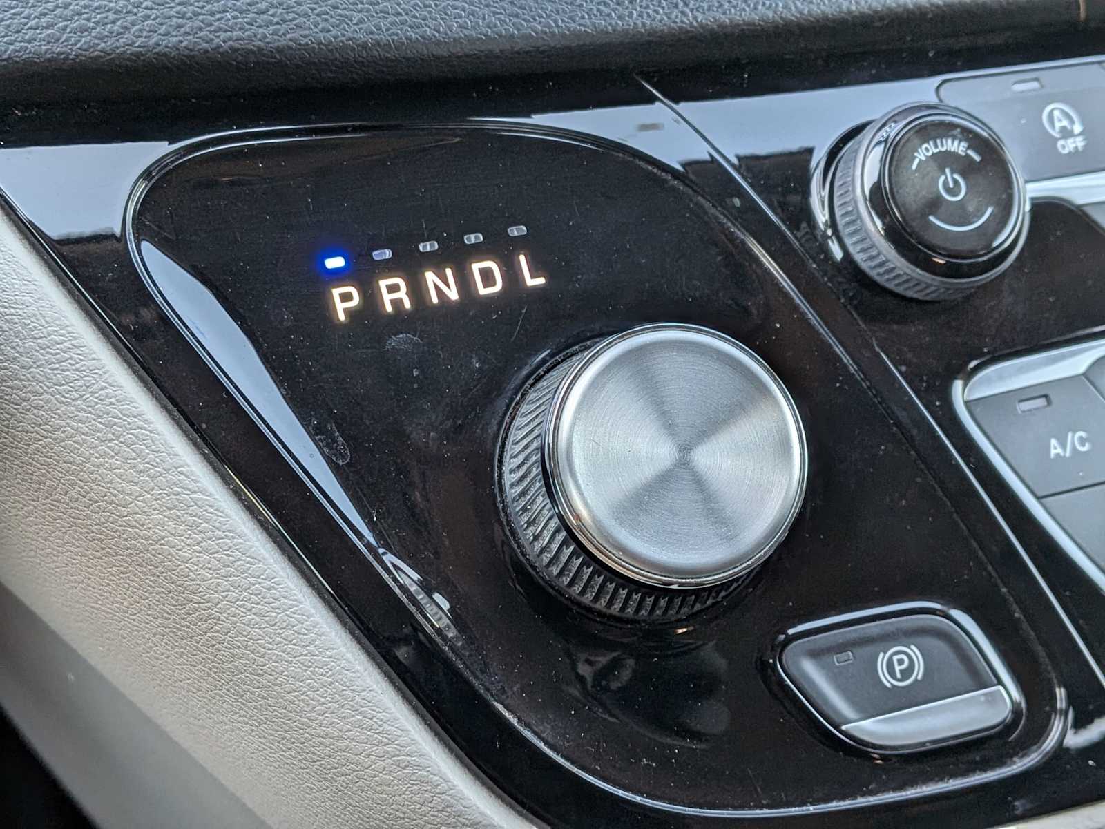 Thumbnail: 2020 Chrysler Pacifica - 28