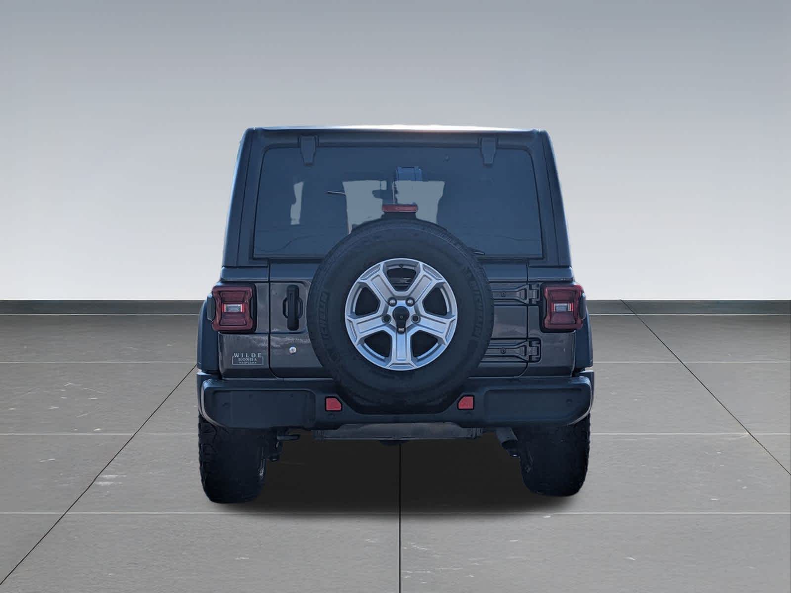 Thumbnail: 2019 Jeep Wrangler - 4