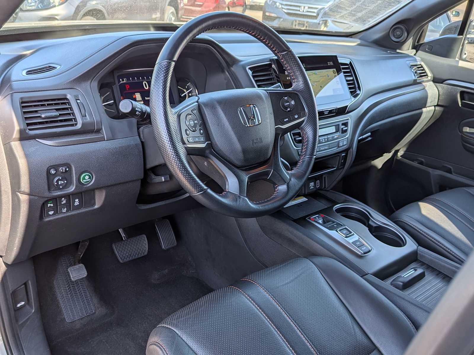 2022 Honda Passport TrailSport photo 2