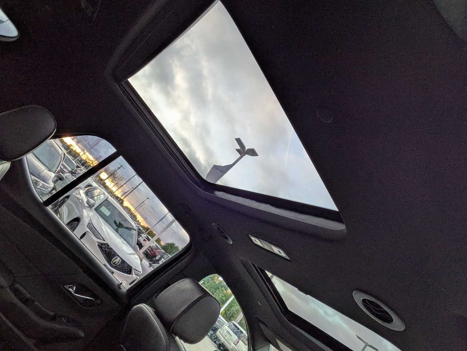 Thumbnail: 2022 Chevrolet Traverse - 20