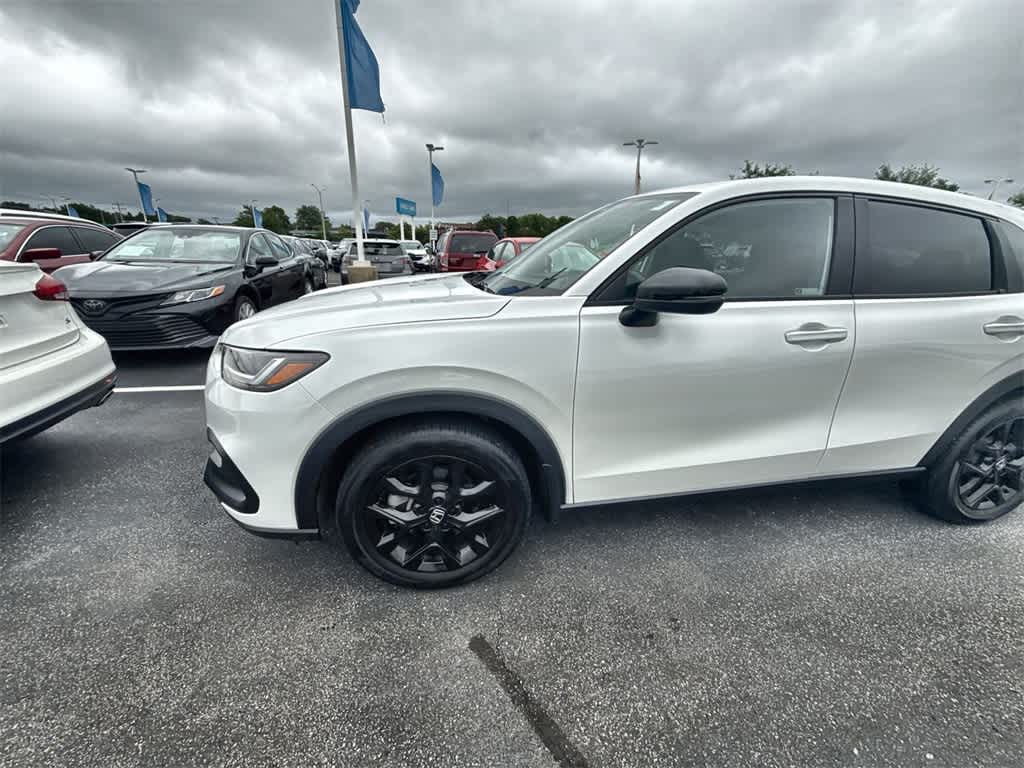 Thumbnail: 2023 Honda HR-V - 3