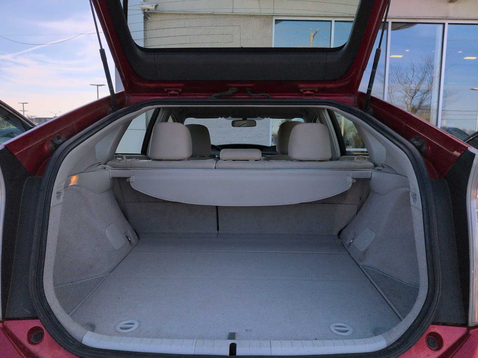 Thumbnail: 2012 Toyota Prius - 25