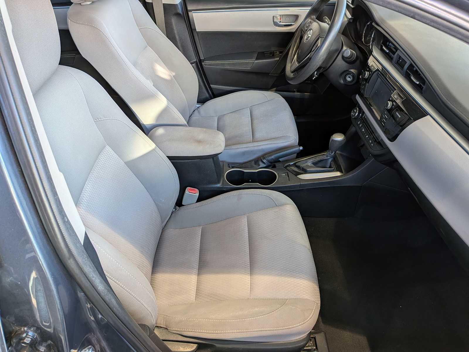 Thumbnail: 2014 Toyota Corolla - 19