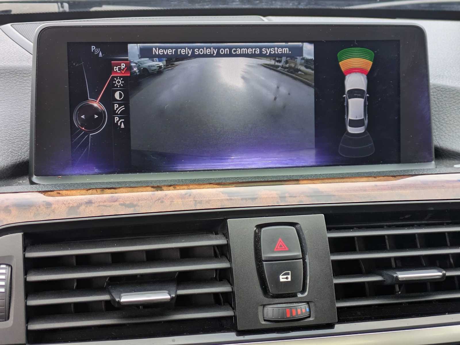 Thumbnail: 2014 BMW 3 Series - 30