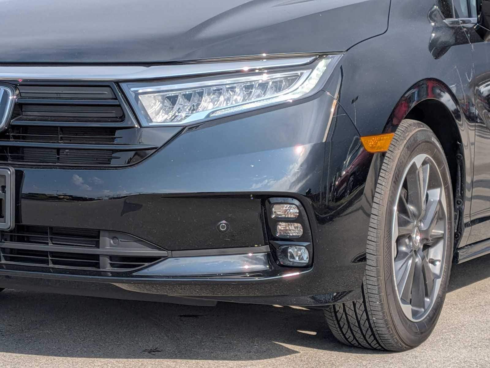 Thumbnail: 2023 Honda Odyssey - 9