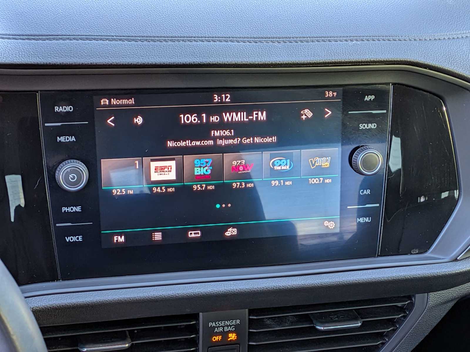 Thumbnail: 2019 Volkswagen Jetta - 28