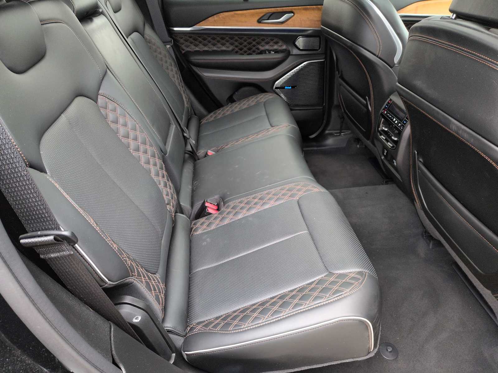 Thumbnail: 2023 Jeep Grand Cherokee - 19