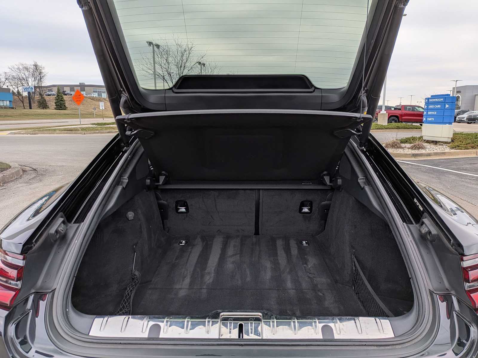 Thumbnail: 2017 Porsche Panamera - 34