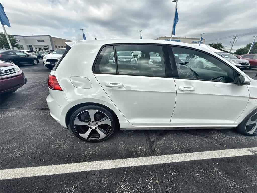 Thumbnail: 2016 Volkswagen Golf - 6