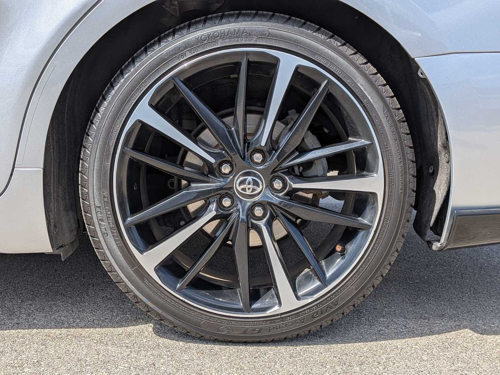 Thumbnail: 2020 Toyota Camry - 11