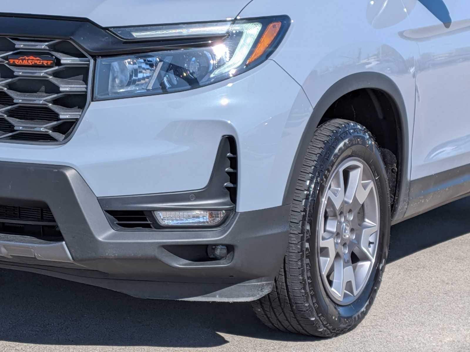 Thumbnail: 2023 Honda Passport - 10