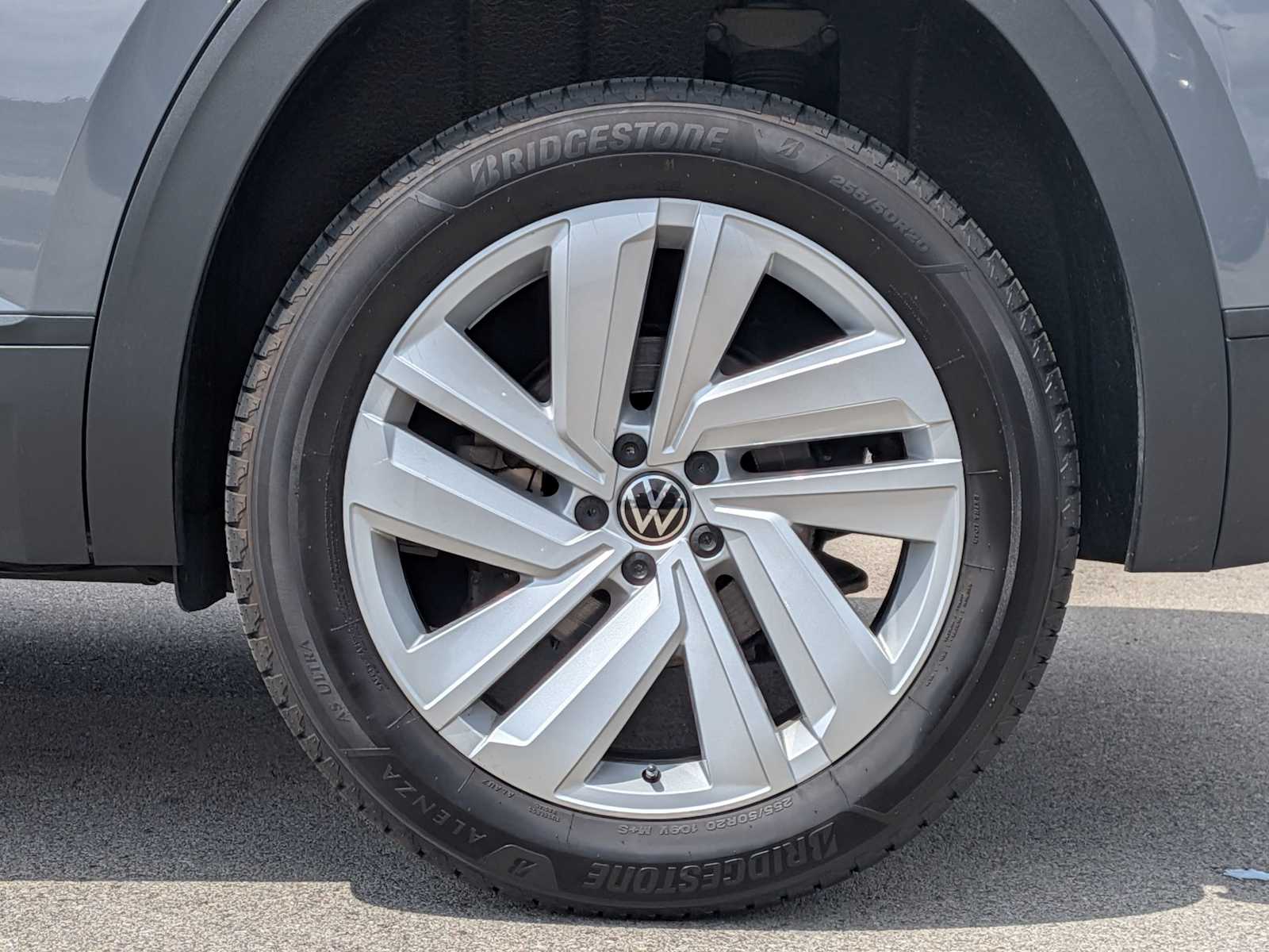 Thumbnail: 2022 Volkswagen Atlas - 11