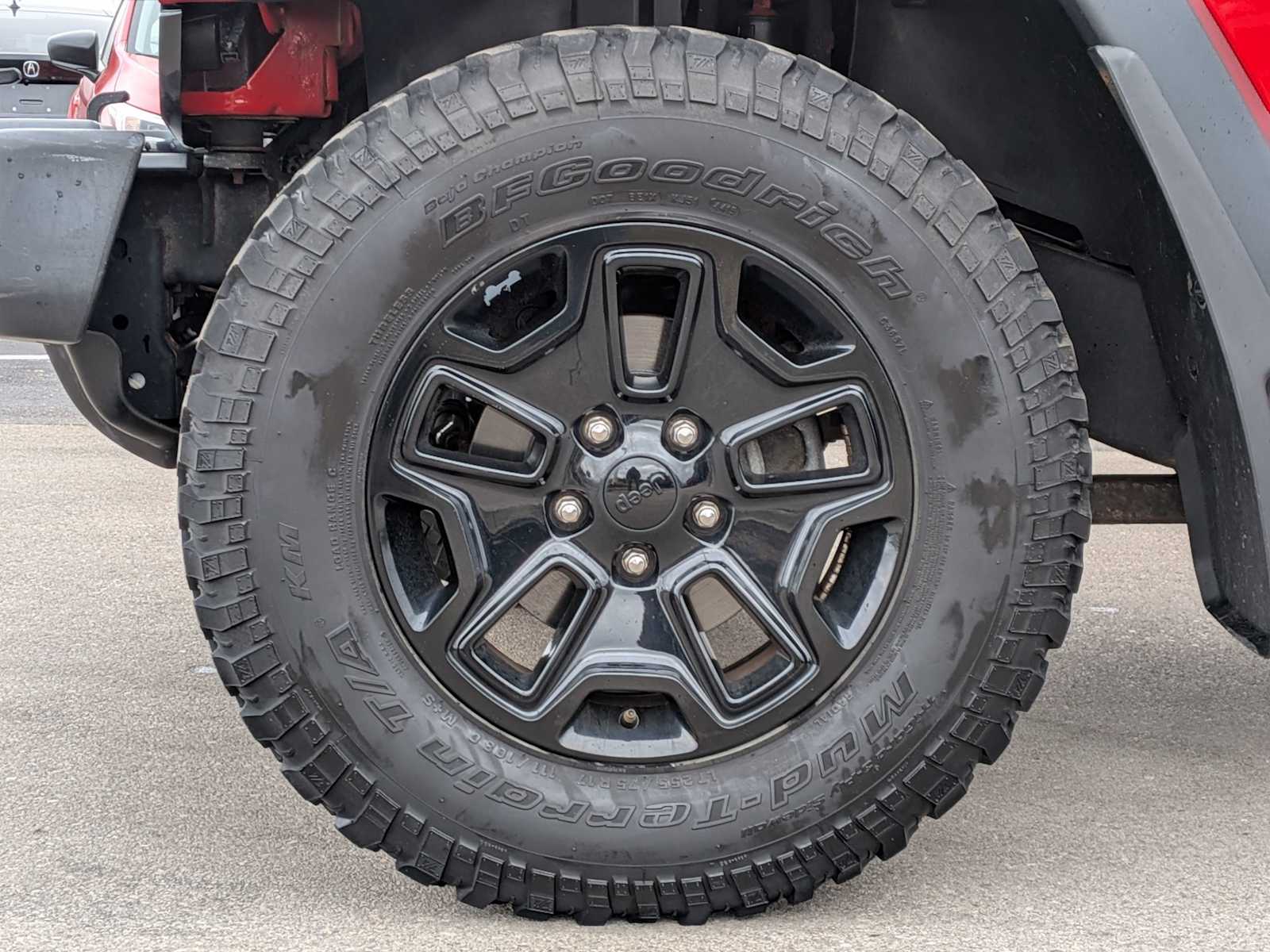 Thumbnail: 2016 Jeep Wrangler - 14