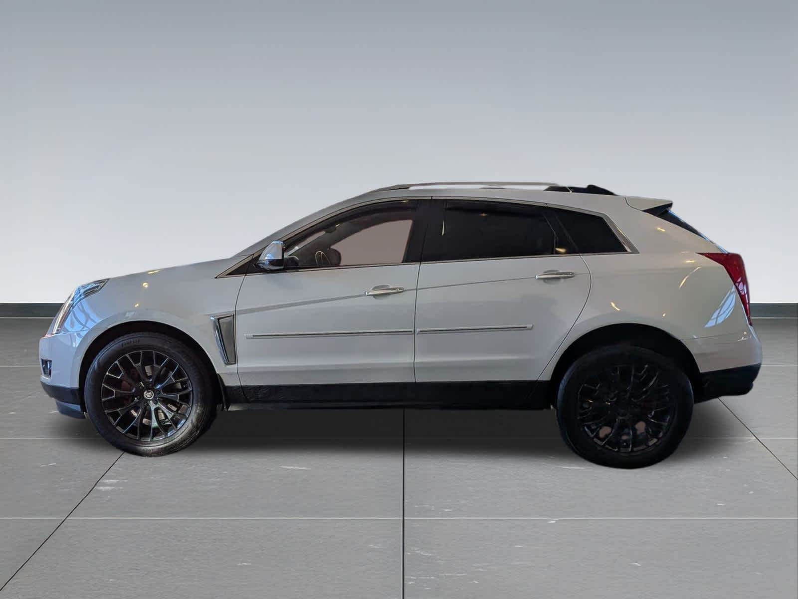 Thumbnail: 2016 Cadillac SRX - 3