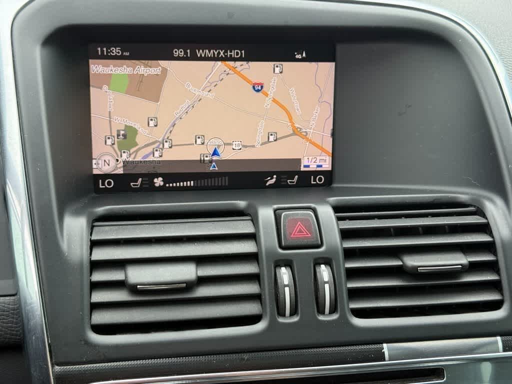 Thumbnail: 2017 Volvo XC60 - 15