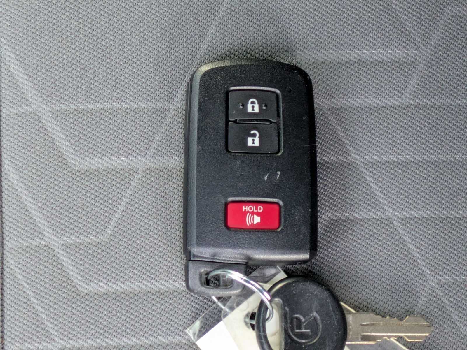 Thumbnail: 2020 Toyota Tacoma - 29