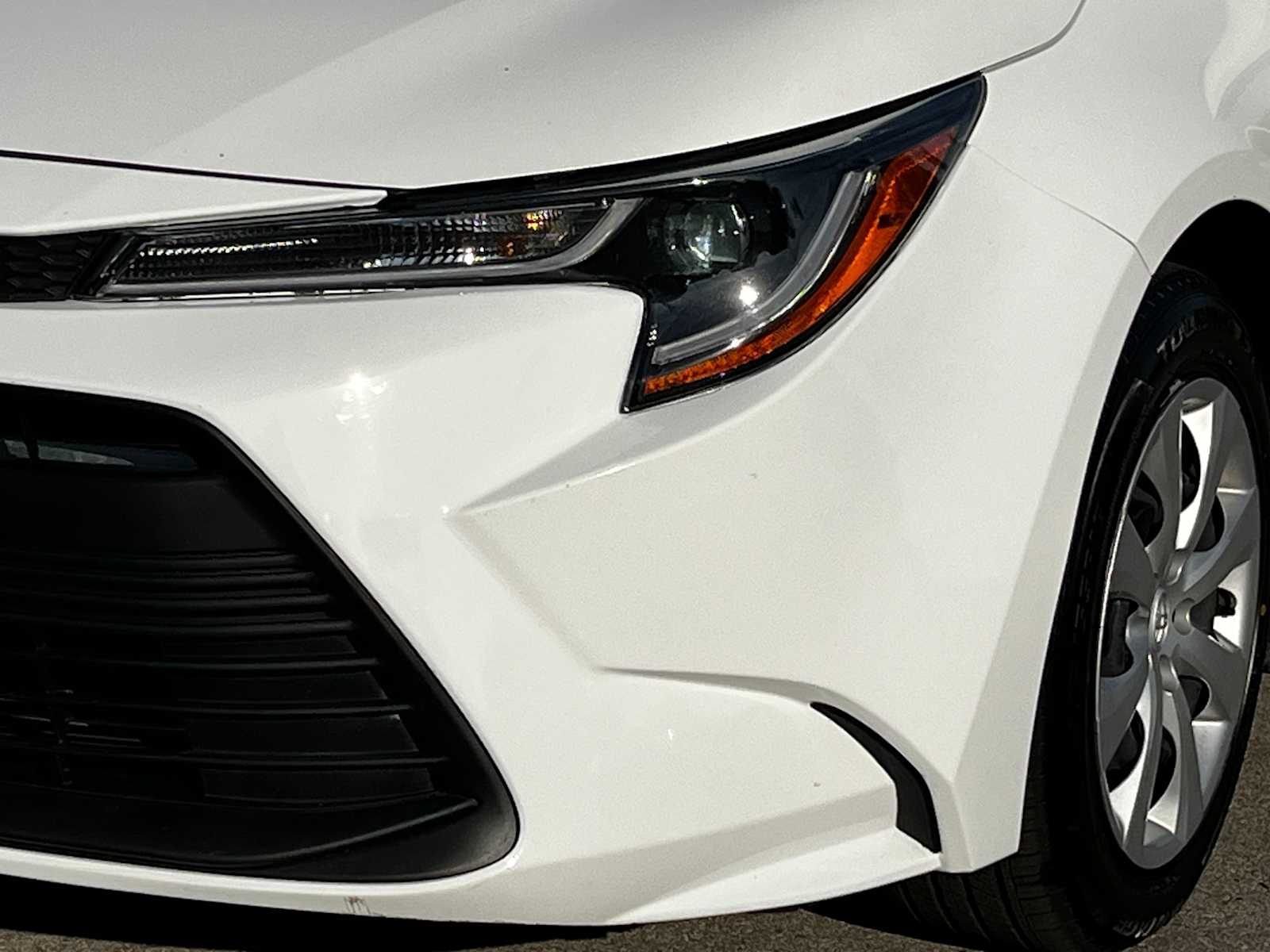 Thumbnail: 2023 Toyota Corolla - 10