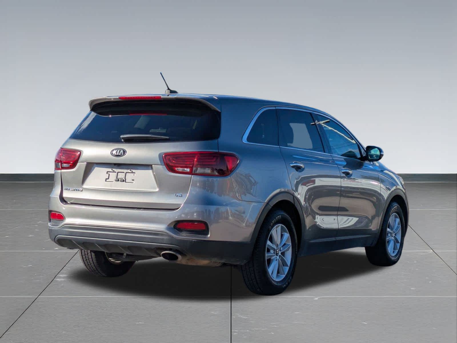 Thumbnail: 2019 Kia Sorento - 6