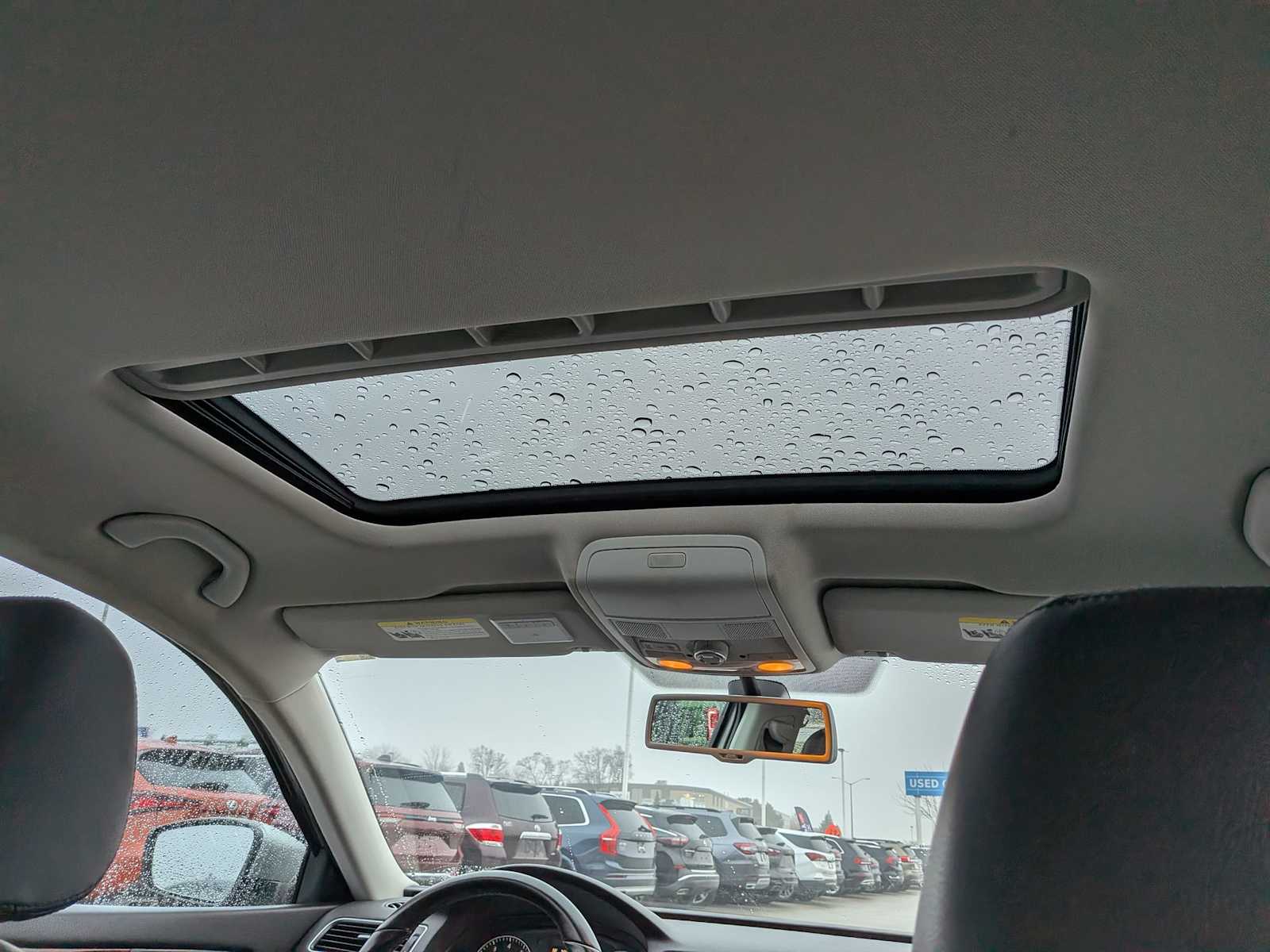 Thumbnail: 2013 Volkswagen Passat - 21