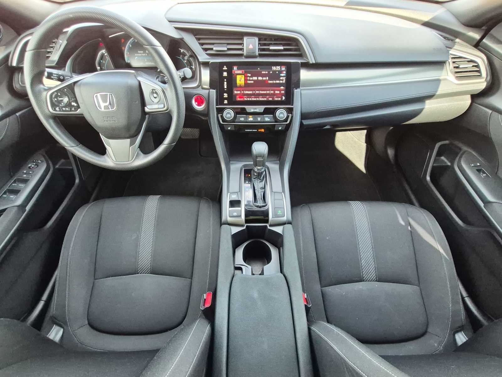2018 Honda Civic Hatchback EX - Photo 15