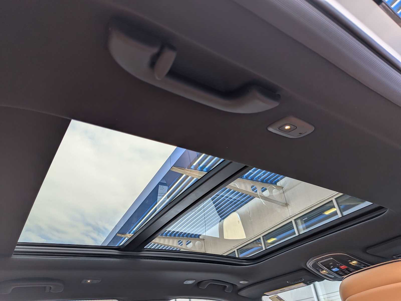 Thumbnail: 2025 Jeep Grand Cherokee - 21