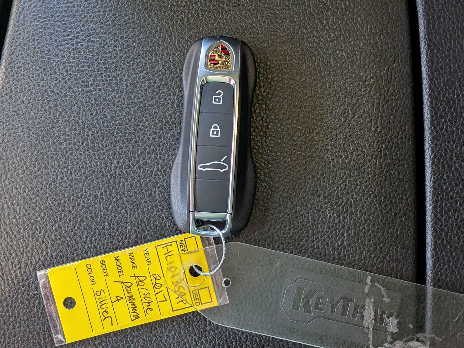 Thumbnail: 2017 Porsche Panamera - 35