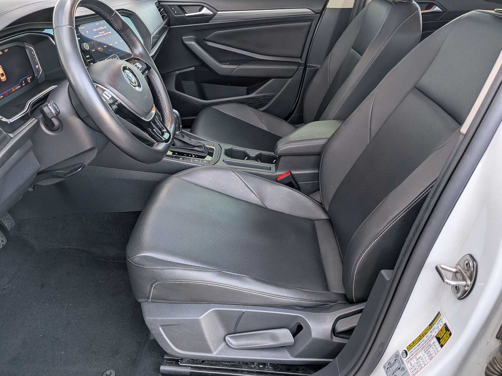 Thumbnail: 2019 Volkswagen Jetta - 15