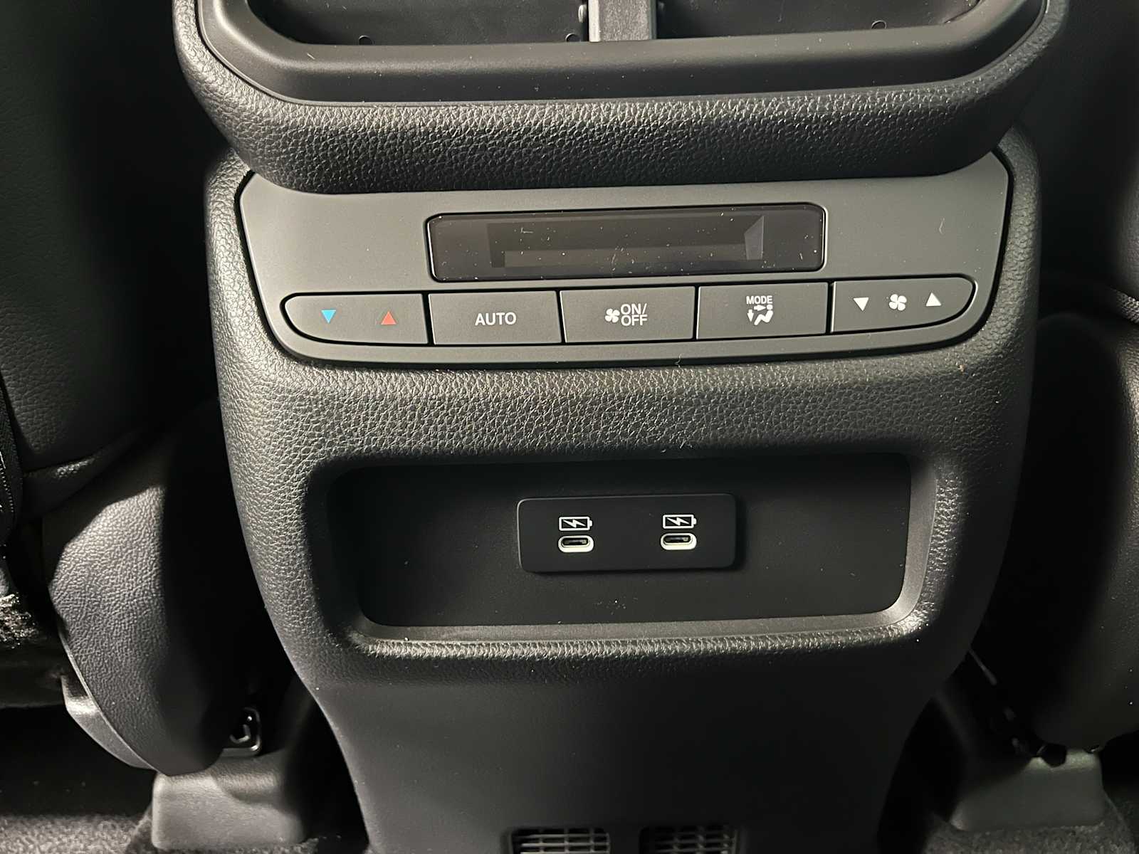 Thumbnail: 2026 Honda Pilot - 24