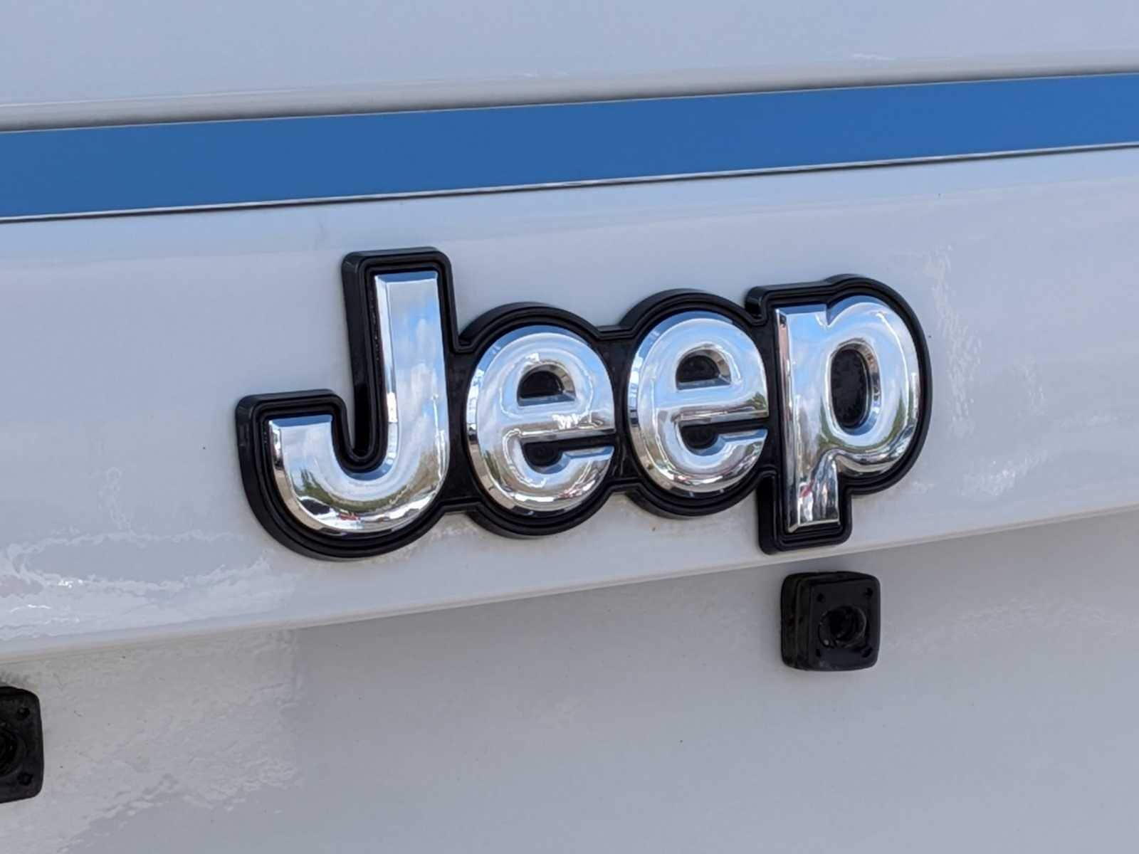 Thumbnail: 2017 Jeep Compass - 12