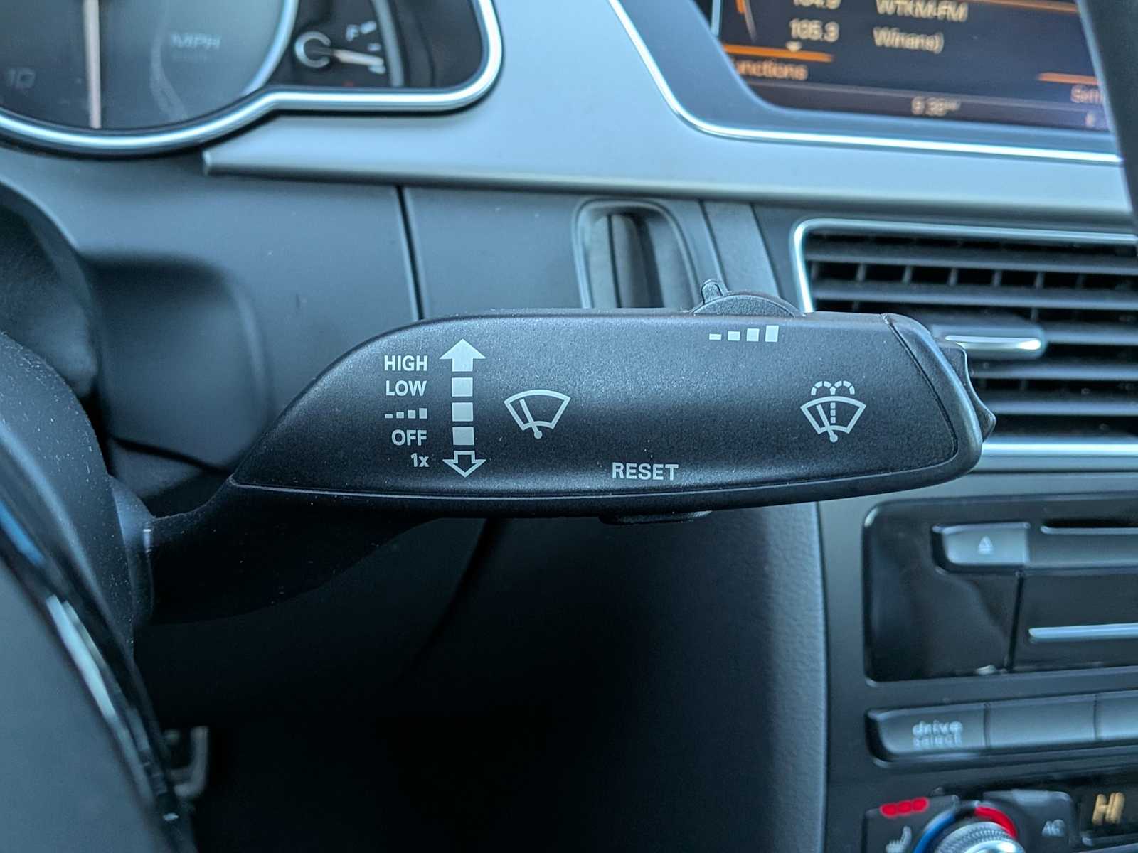 Thumbnail: 2014 Audi S5 - 25