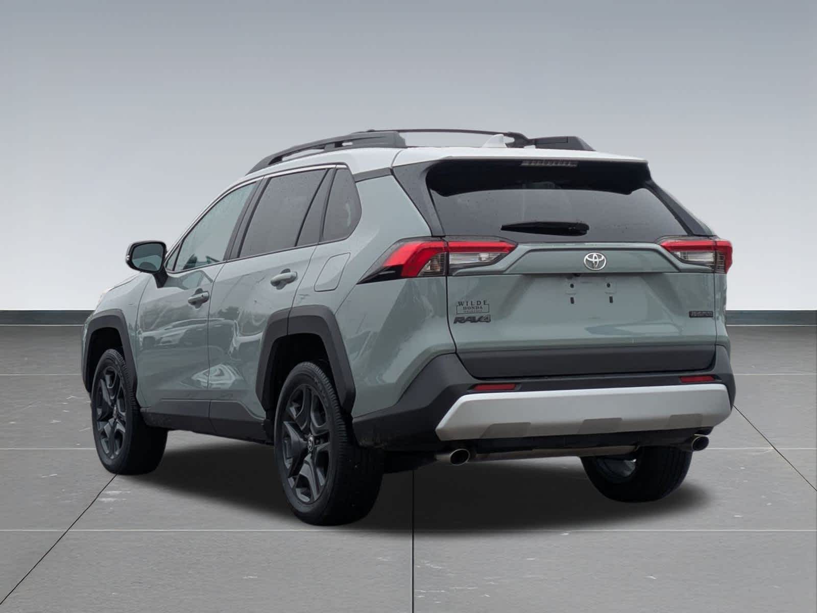 Thumbnail: 2023 Toyota RAV4 - 4