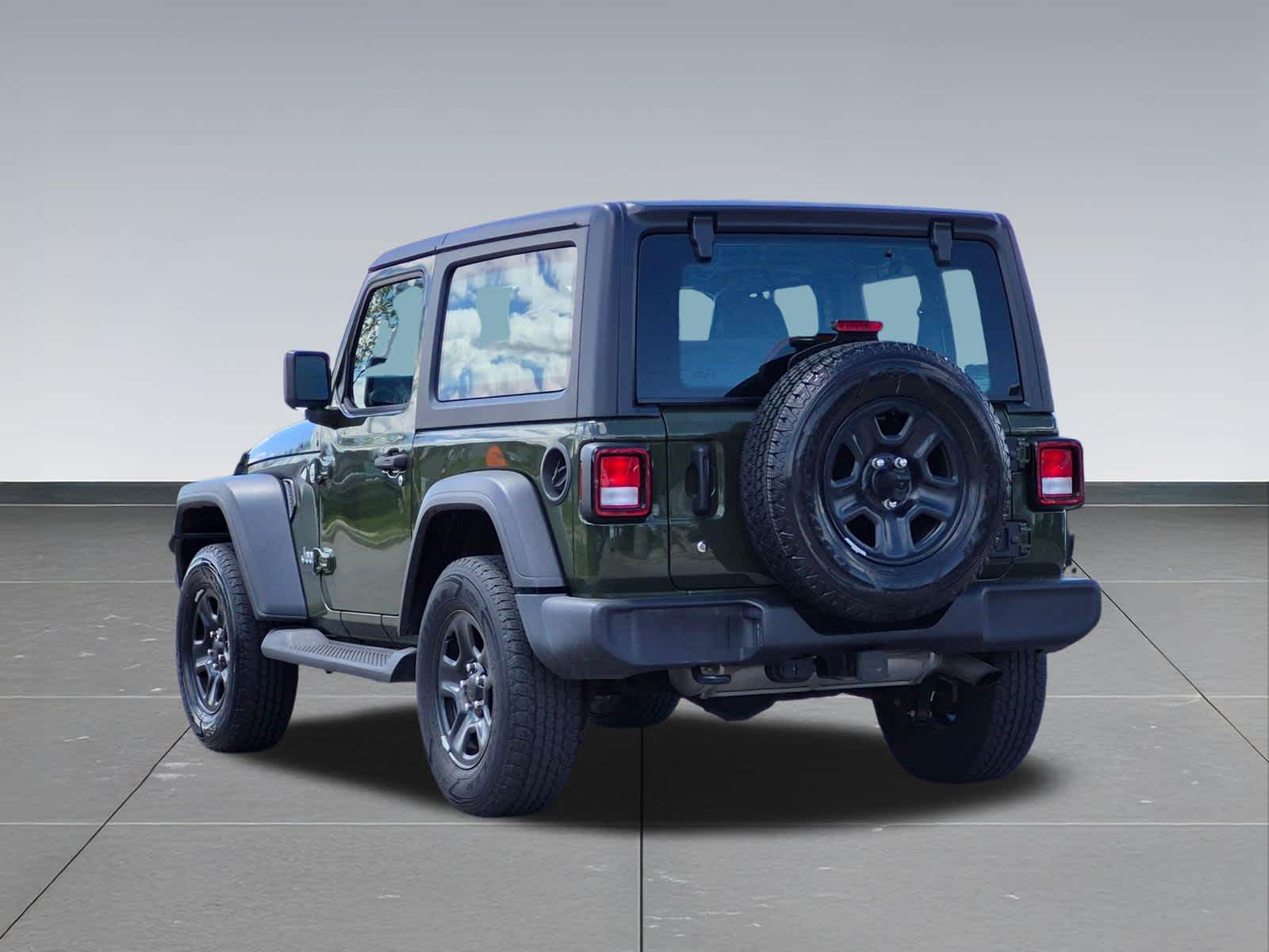 Thumbnail: 2021 Jeep Wrangler - 5