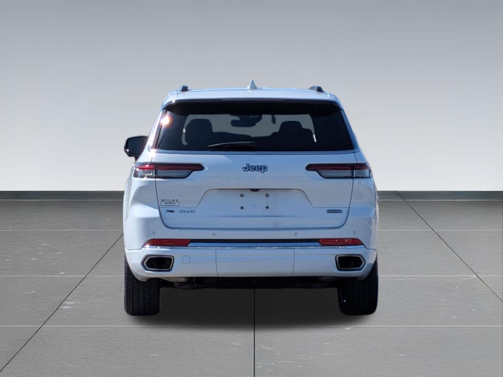 Thumbnail: 2022 Jeep Grand Cherokee - 4