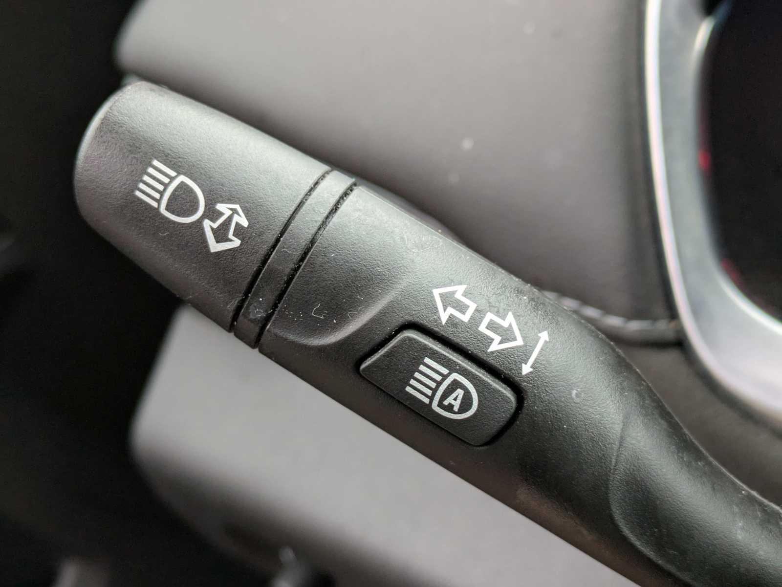 Thumbnail: 2020 Chevrolet Traverse - 27