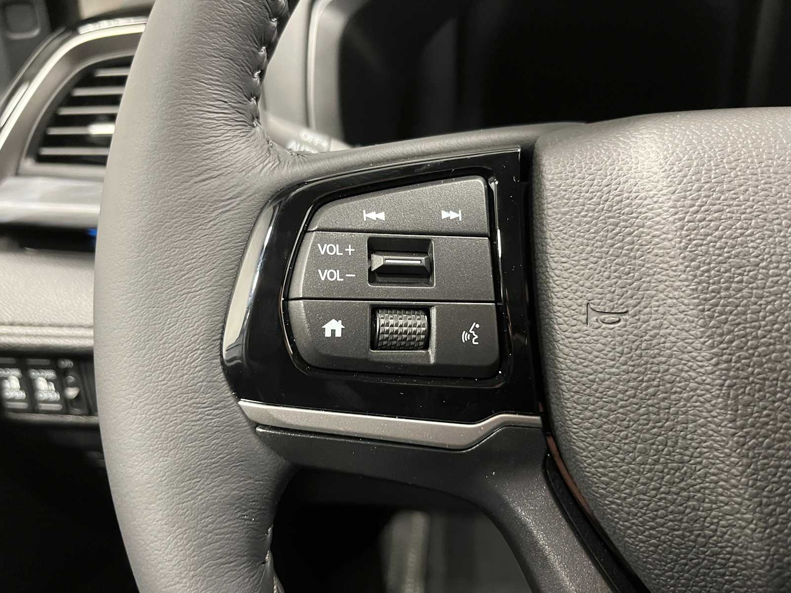 Thumbnail: 2026 Honda Odyssey - 16
