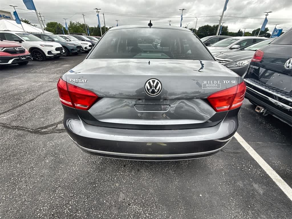 Thumbnail: 2013 Volkswagen Passat - 11