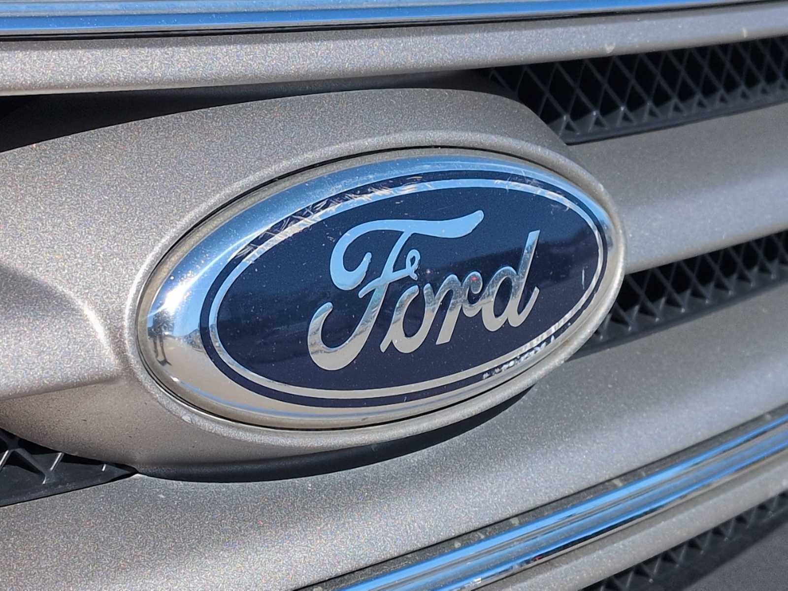 Thumbnail: 2014 Ford Taurus - 13