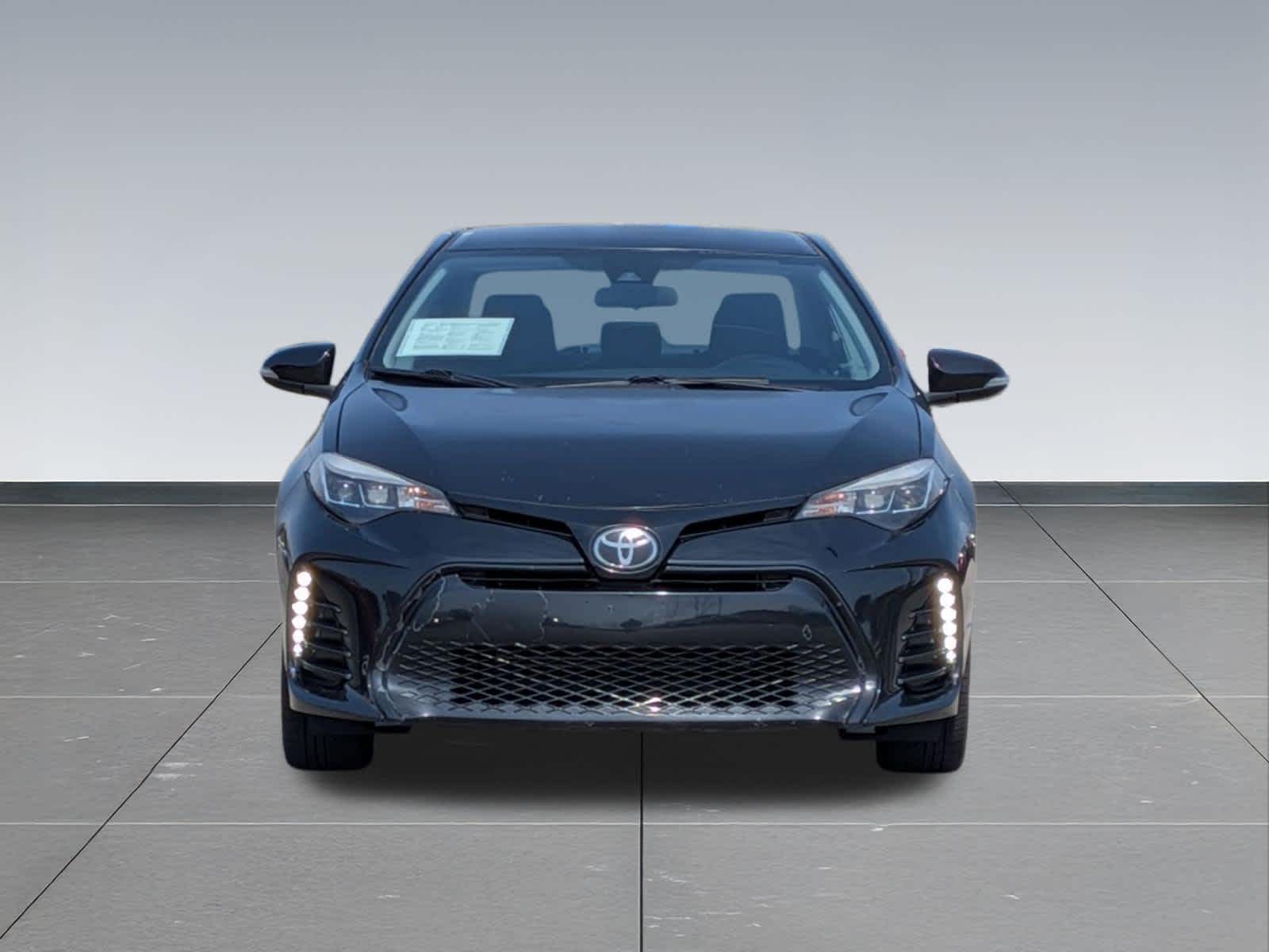 Thumbnail: 2017 Toyota Corolla - 8