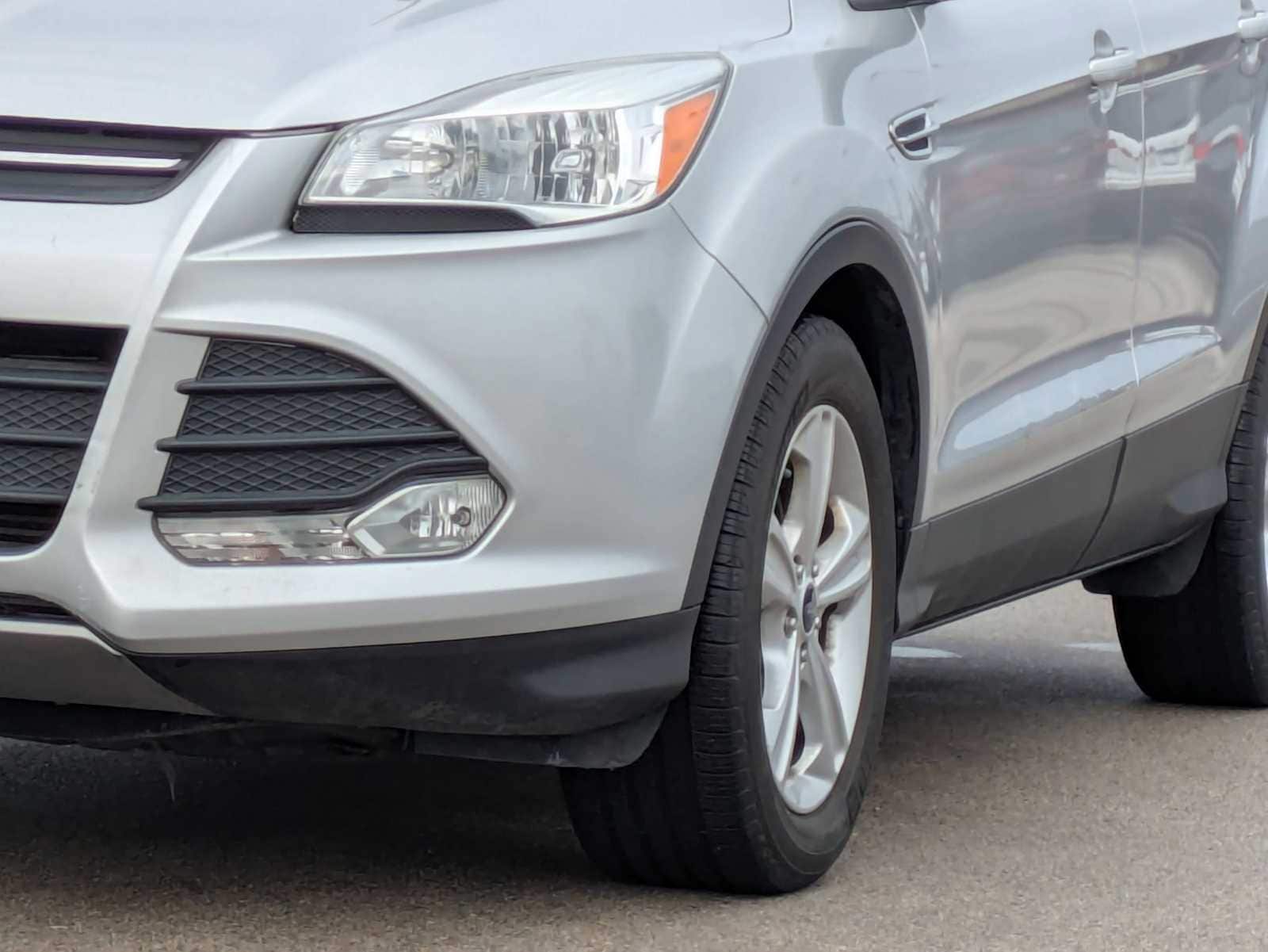 Thumbnail: 2015 Ford Escape - 10