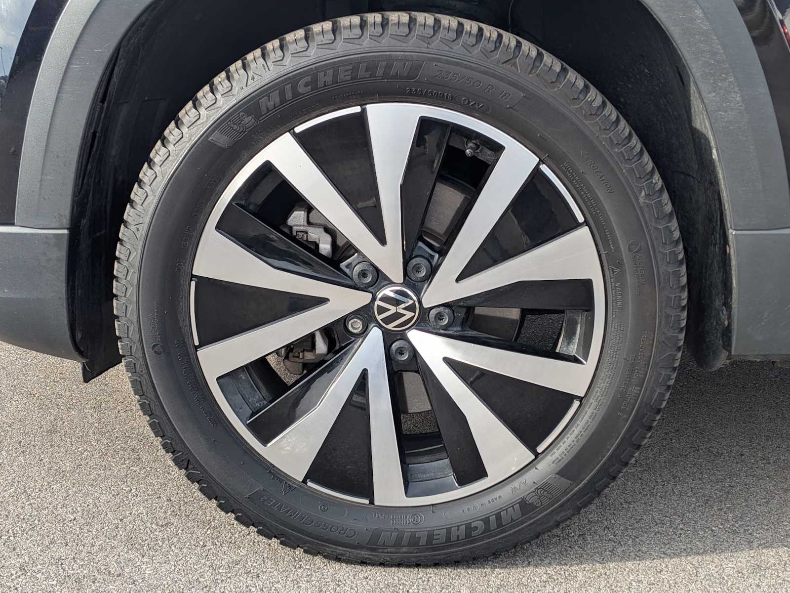 Thumbnail: 2022 Volkswagen Taos - 13