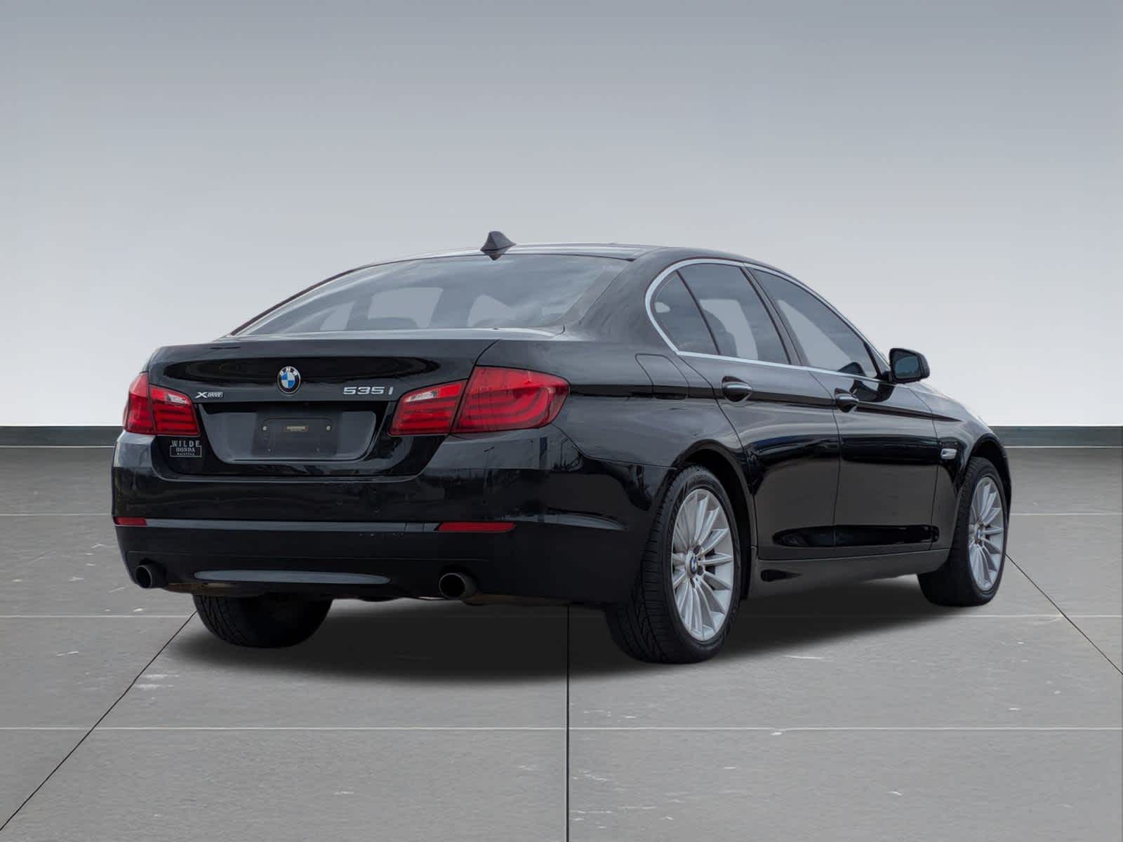Thumbnail: 2013 BMW 5 Series - 6