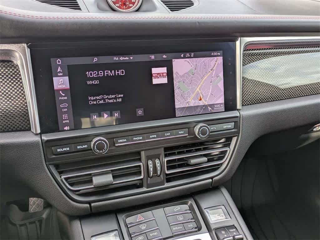 Thumbnail: 2021 Porsche Macan - 28