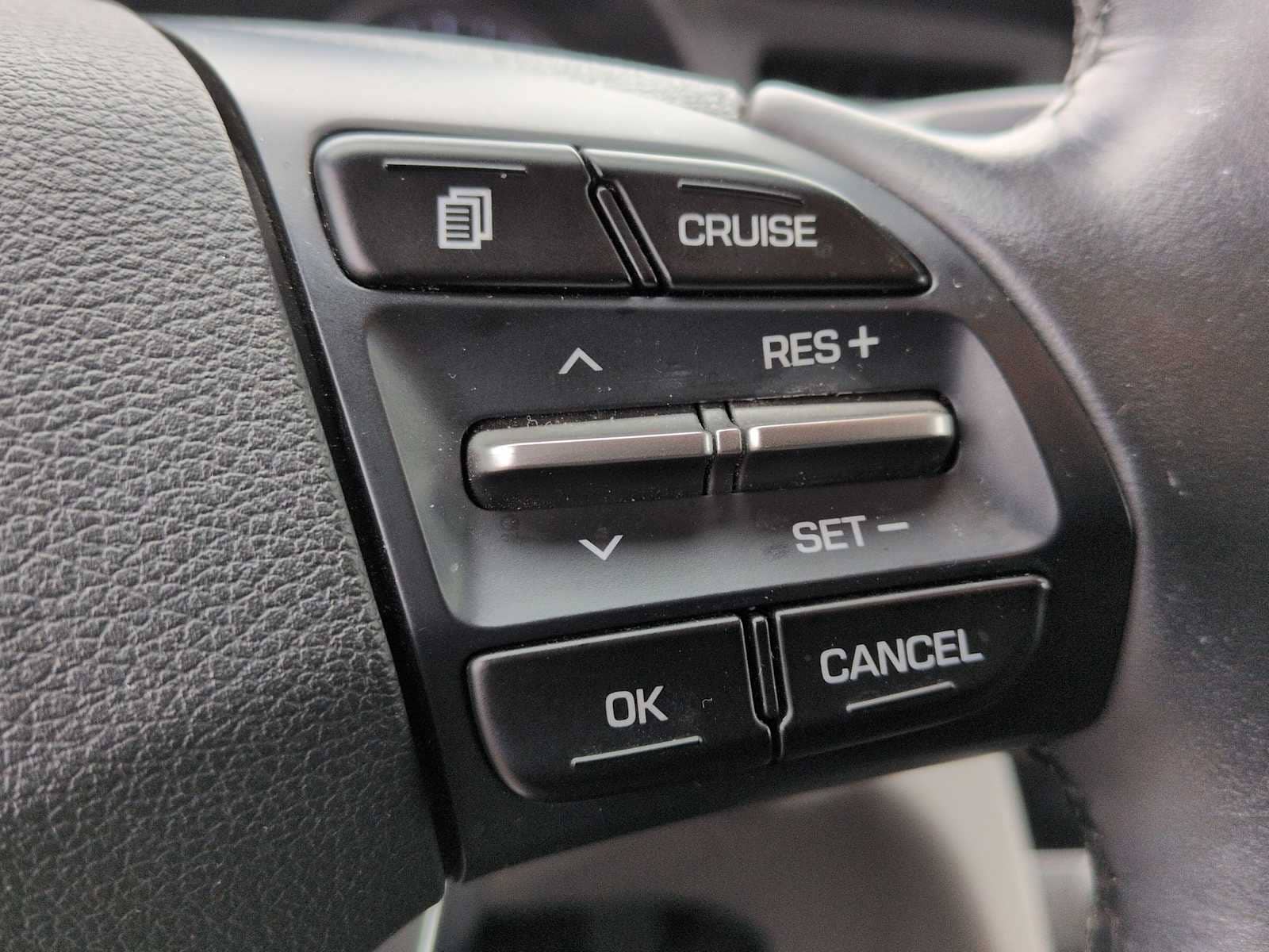 Thumbnail: 2019 Hyundai Elantra - 25