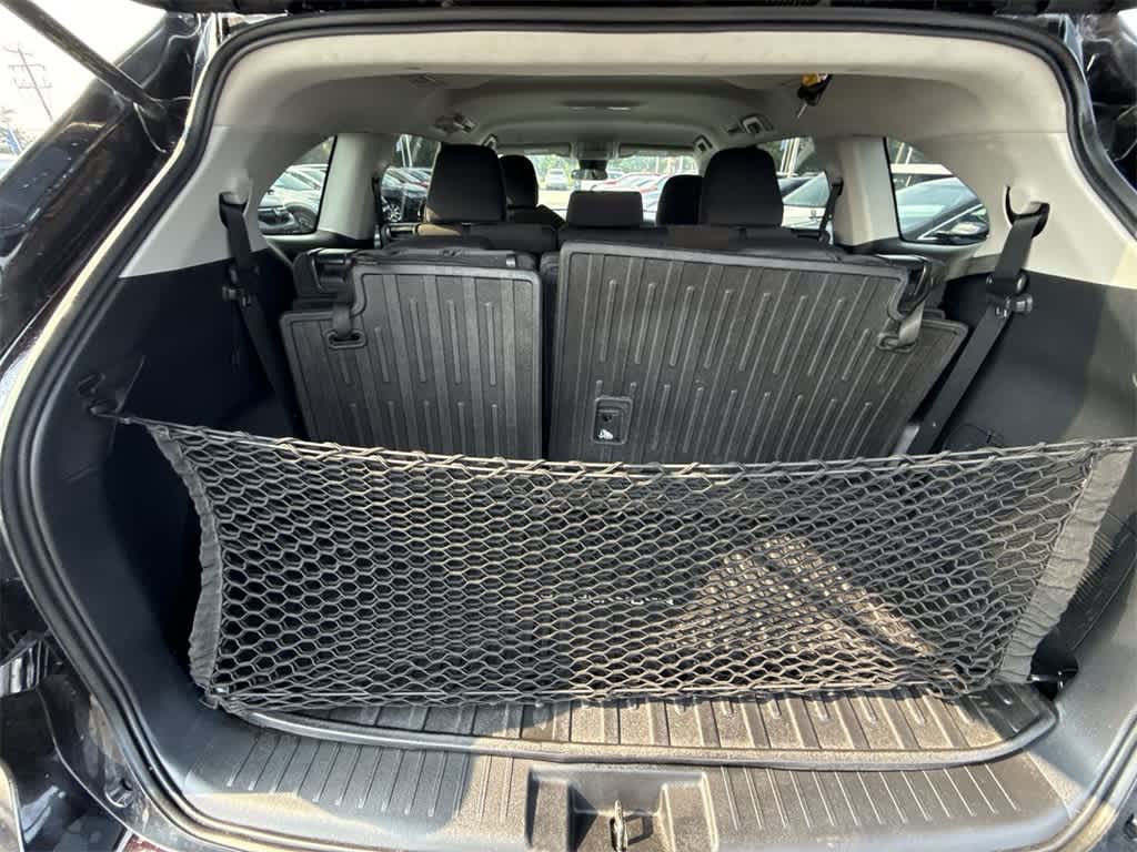 Thumbnail: 2021 Toyota Highlander - 33