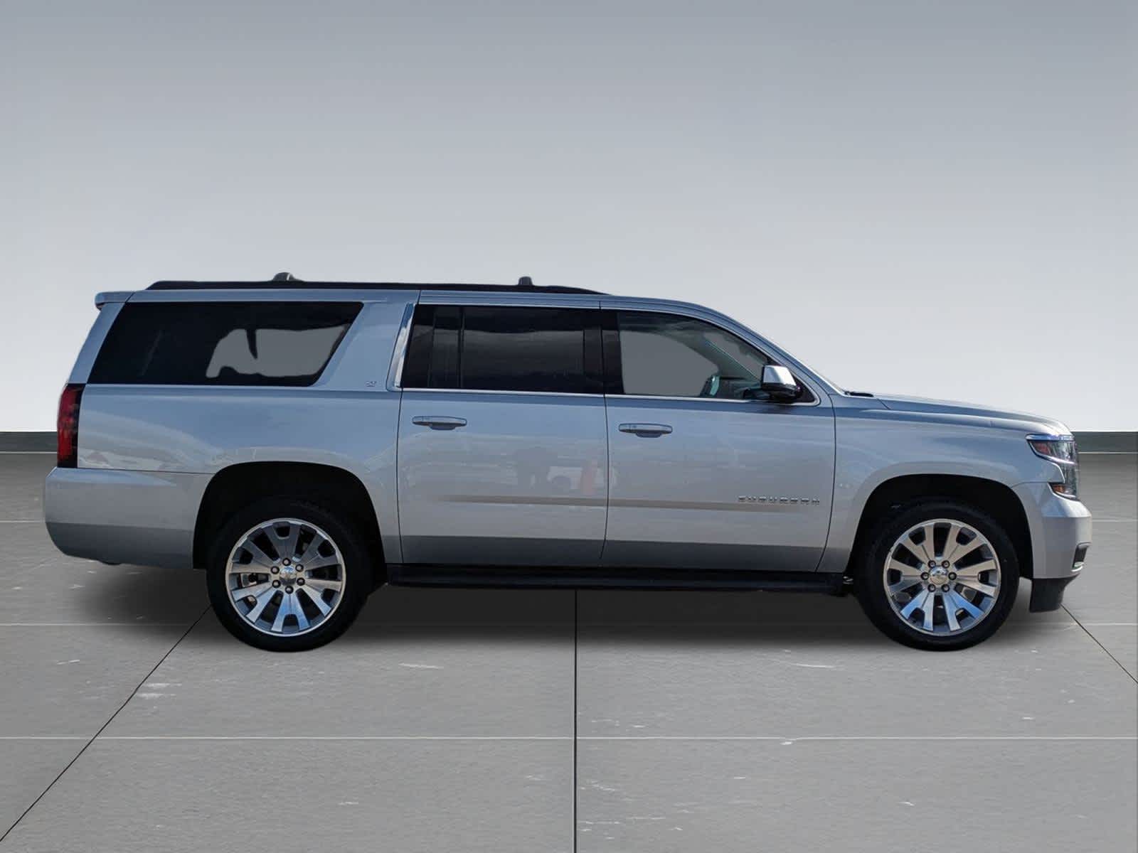 Thumbnail: 2019 Chevrolet Suburban - 7