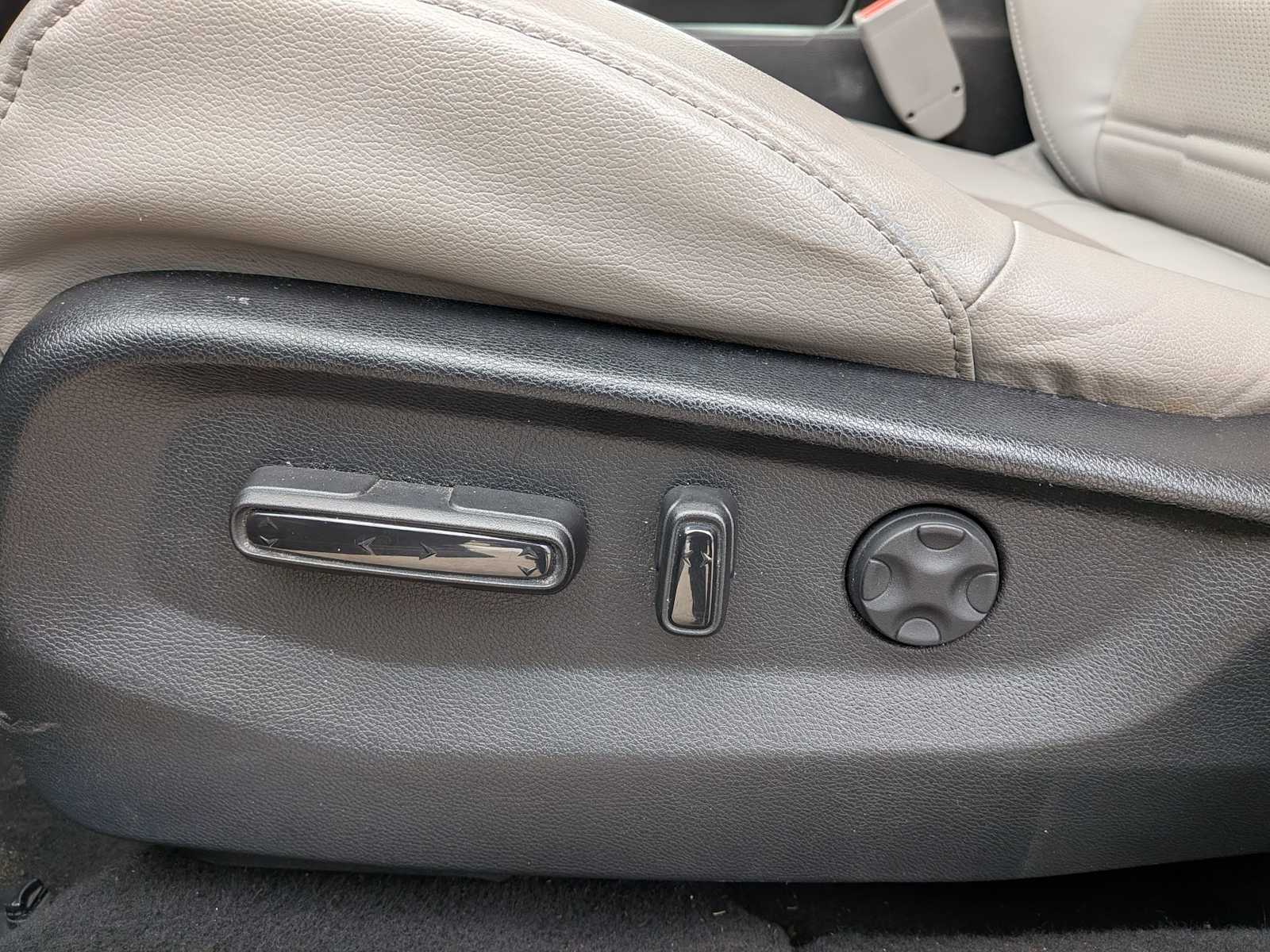 Thumbnail: 2017 Honda CR-V - 16