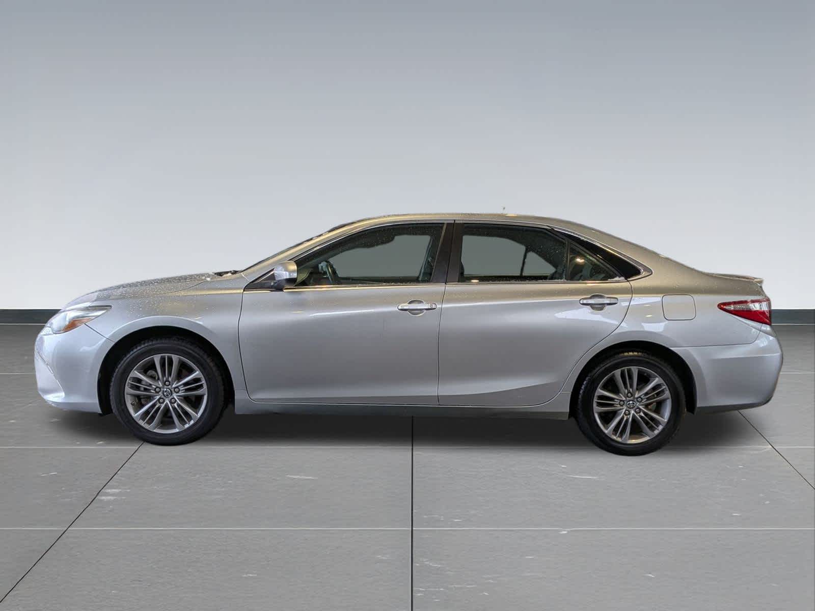 Thumbnail: 2017 Toyota Camry - 3