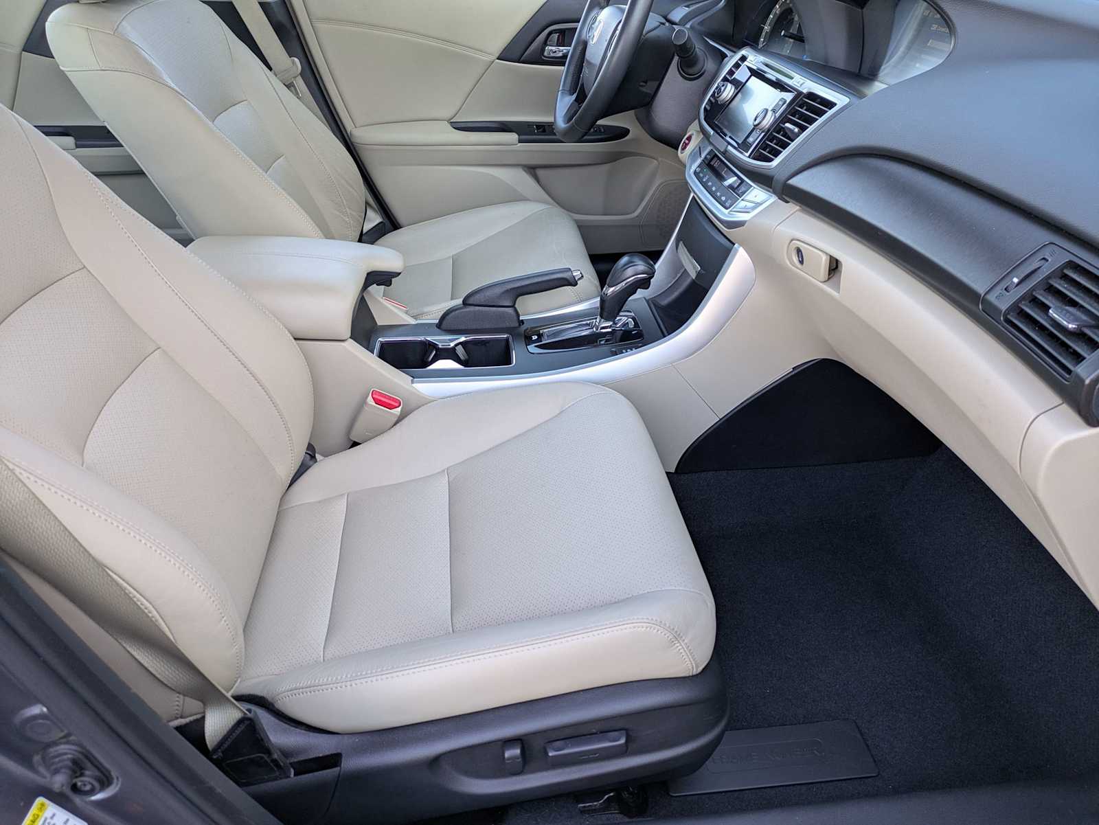 Thumbnail: 2015 Honda Accord - 22