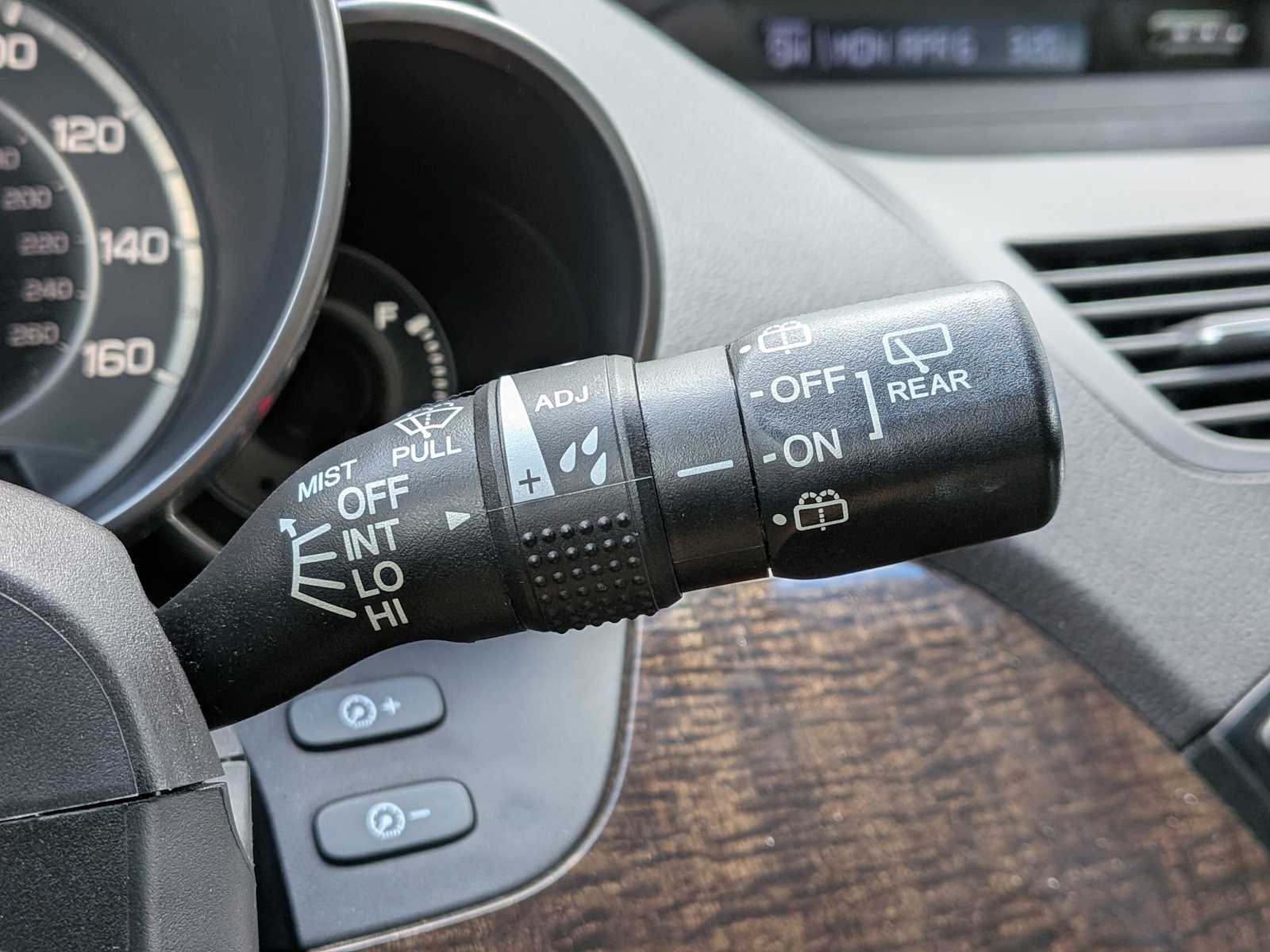 Thumbnail: 2012 Acura MDX - 26