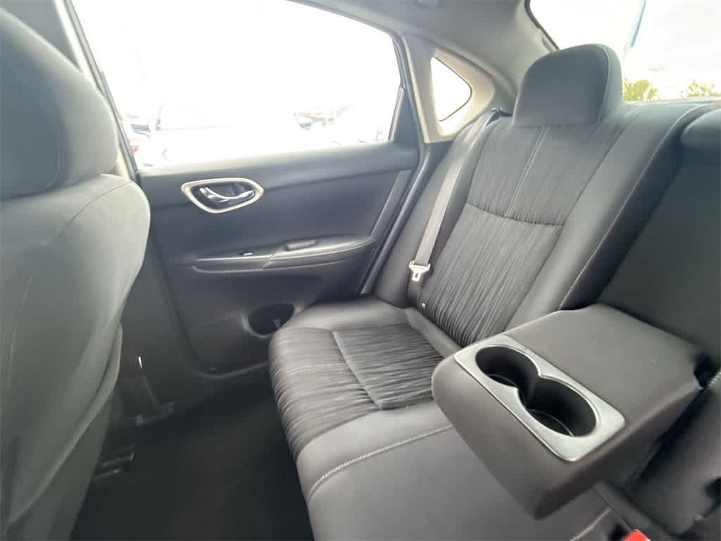 2016 Nissan Sentra SV 19